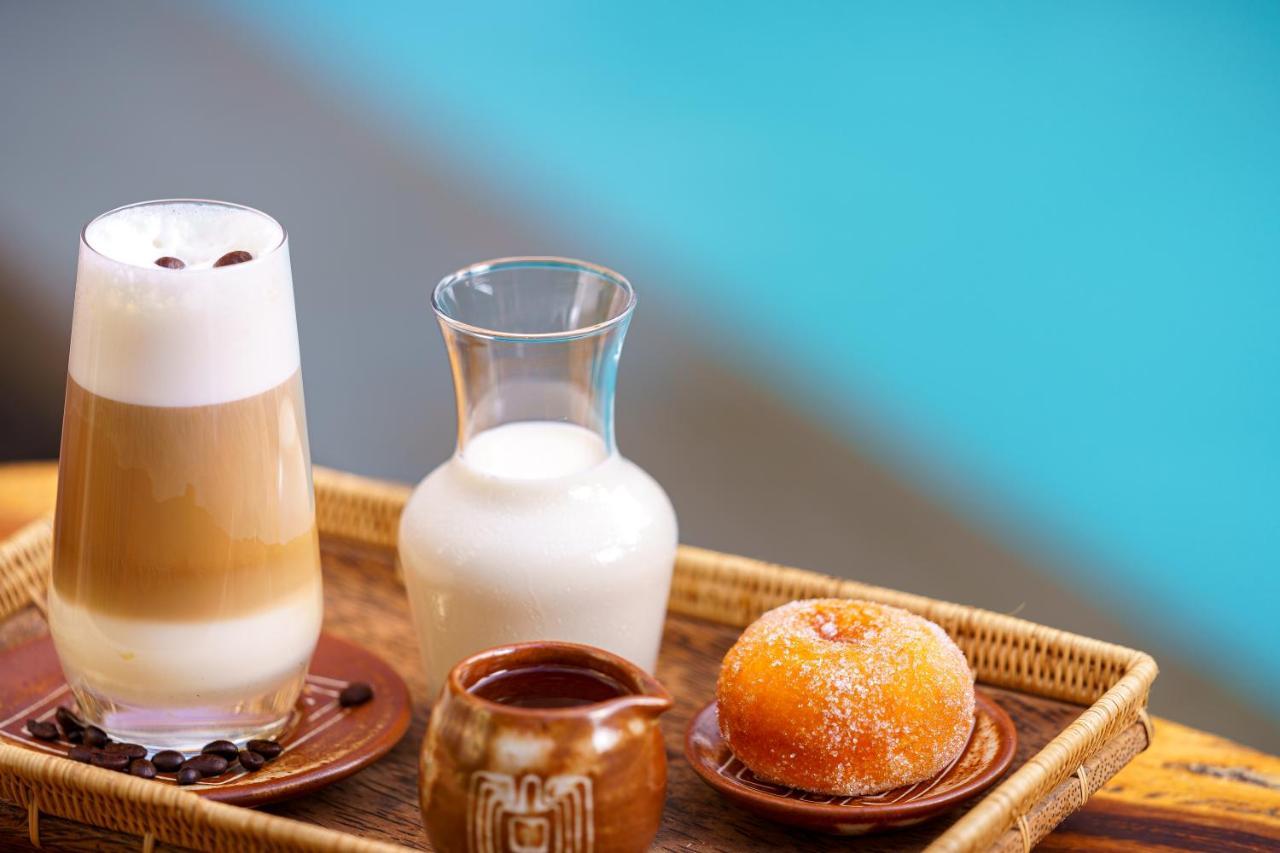 Shintana Saya La Maison Сиемрип Экстерьер фото Latte macchiato