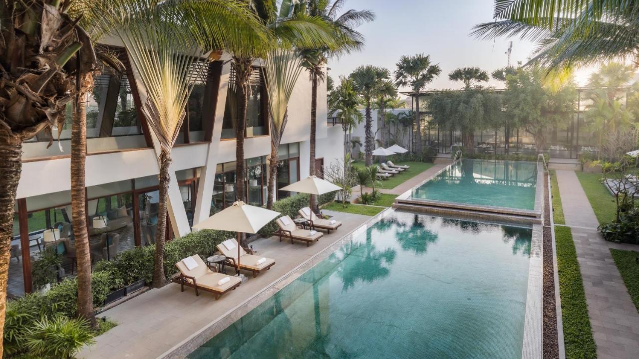 Shintana Saya La Maison Сиемрип Экстерьер фото The hotel's pool