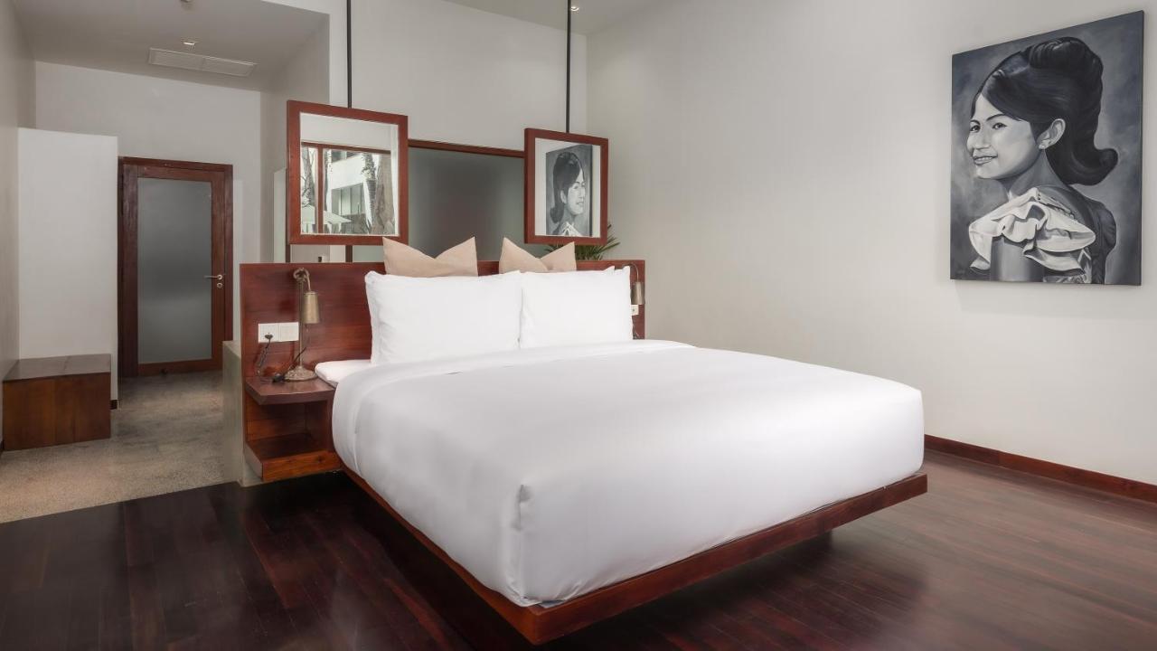 Shintana Saya La Maison Сиемрип Экстерьер фото A bedroom at the hotel