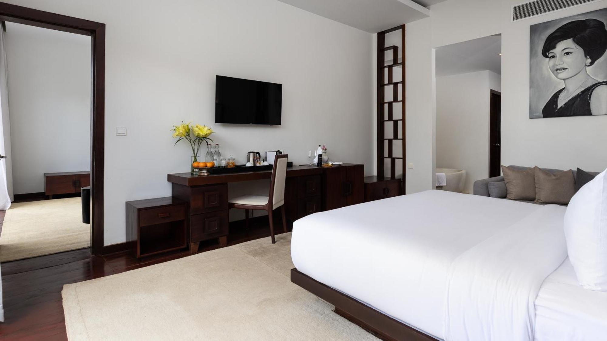 Shintana Saya La Maison Сиемрип Экстерьер фото A room at the hotel
