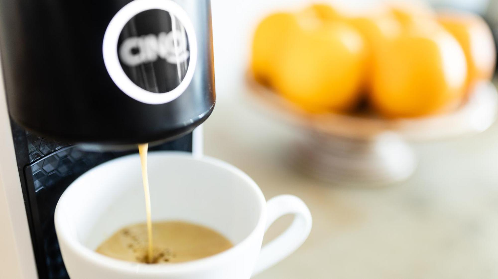 Shintana Saya La Maison Сиемрип Экстерьер фото A single-serve coffee machine