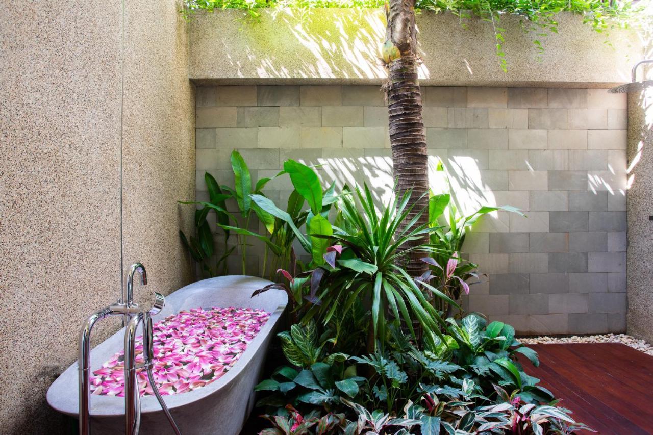Shintana Saya La Maison Сиемрип Экстерьер фото A spa in Bali, Indonesia